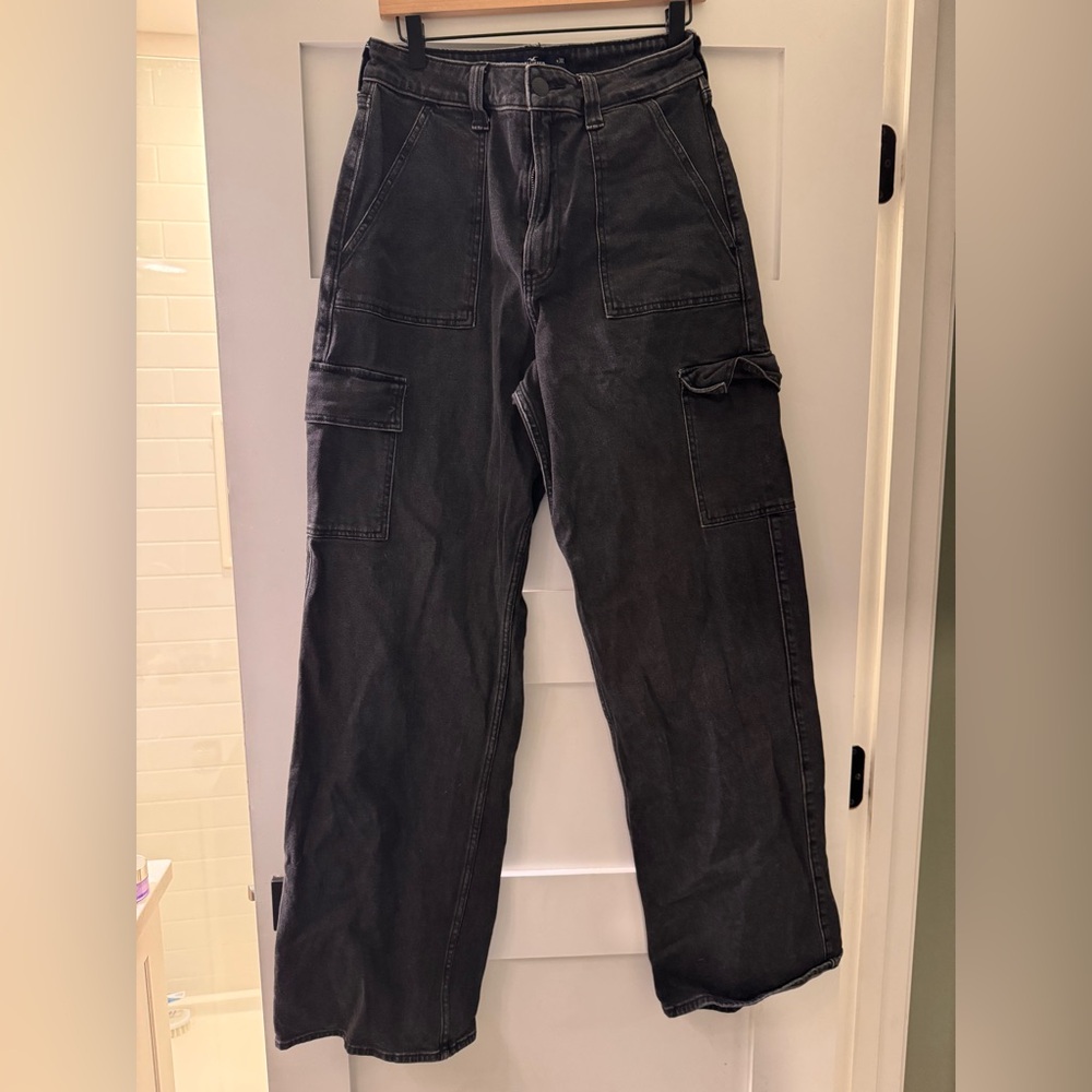 Hollister Black Baggy High Rise Cargo Denim, LONG INSEAM